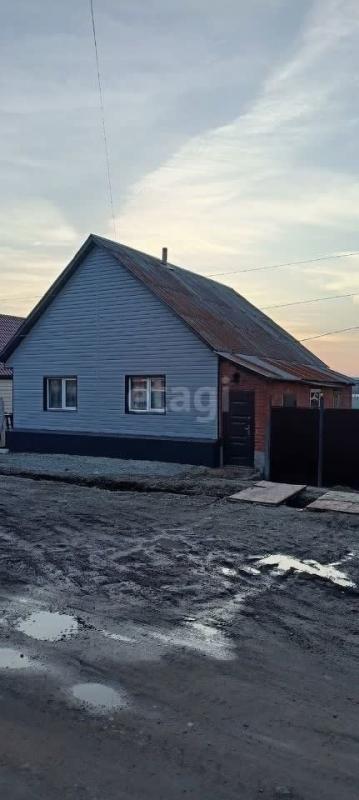 Дом, Челябинская область, Миасс, Южный р-н., Чебаркульская улица. Фото 1