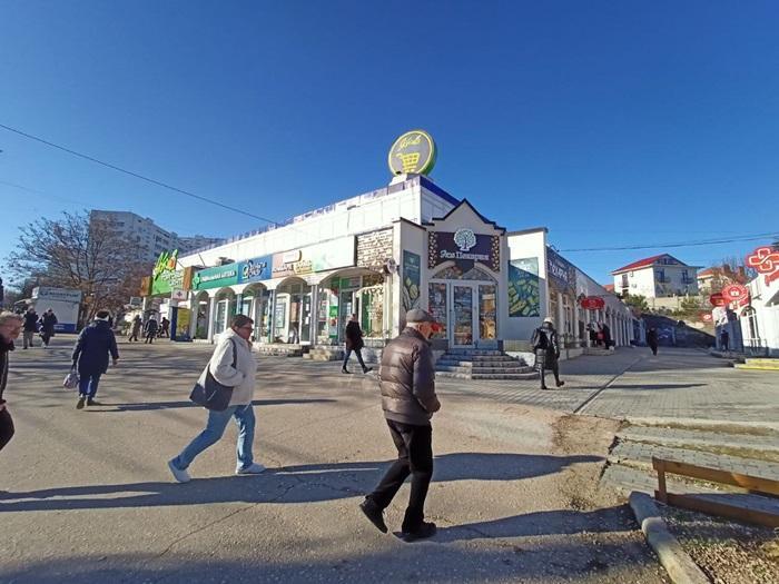 Торговая площадь, Севастополь, Гагаринский МО, ул. Вакуленчука, 2. Фото 1
