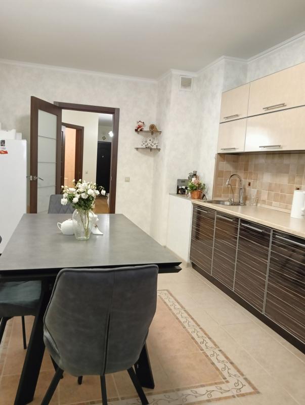 3-комн. квартира, 109 м², 2/22 этаж