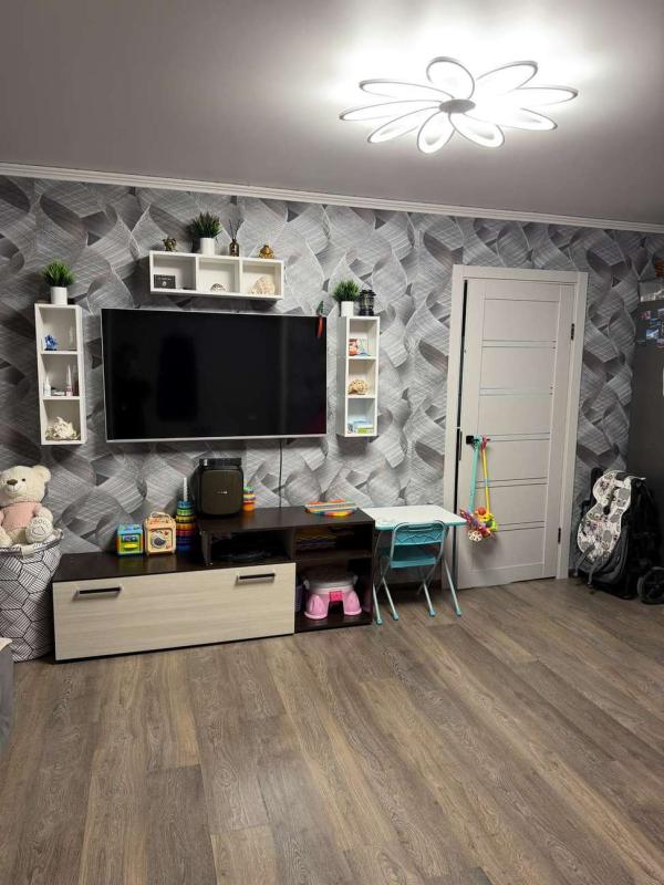 2-комн. квартира, 43 м², 2/5 этаж