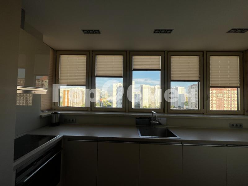 2-комн. квартира, 48 м², 13/23 этаж