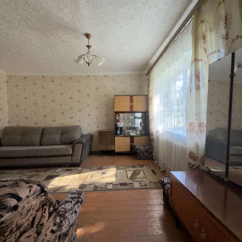 2-комн. квартира, 37 м², 1/2 этаж