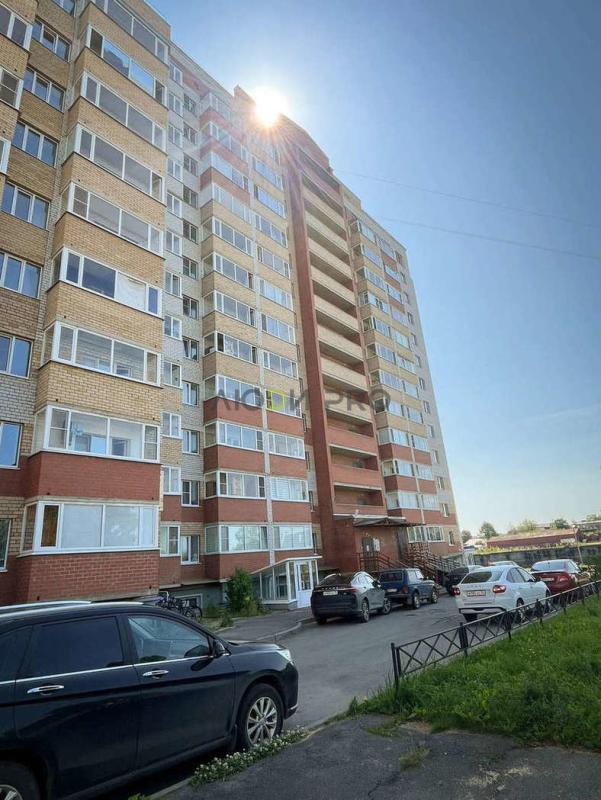 2-комн. квартира, 49 м², 10/12 этаж