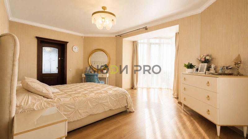 2-комн. квартира, 128 м², 5/6 этаж
