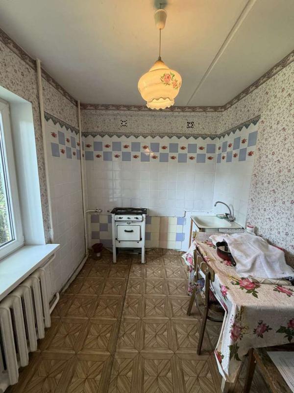 2-комн. квартира, 43 м², 3/5 этаж