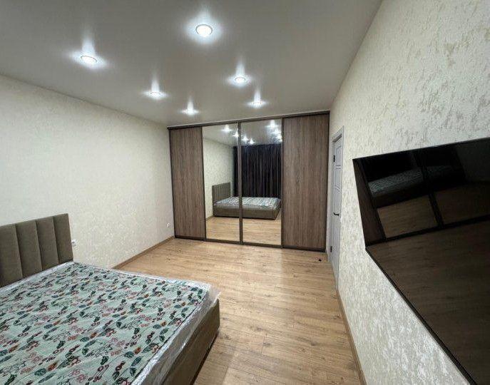 1-комн. квартира, 37 м², 10/18 этаж