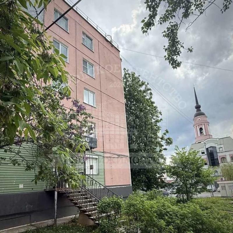 2-комн. квартира, 42 м², 5/5 этаж