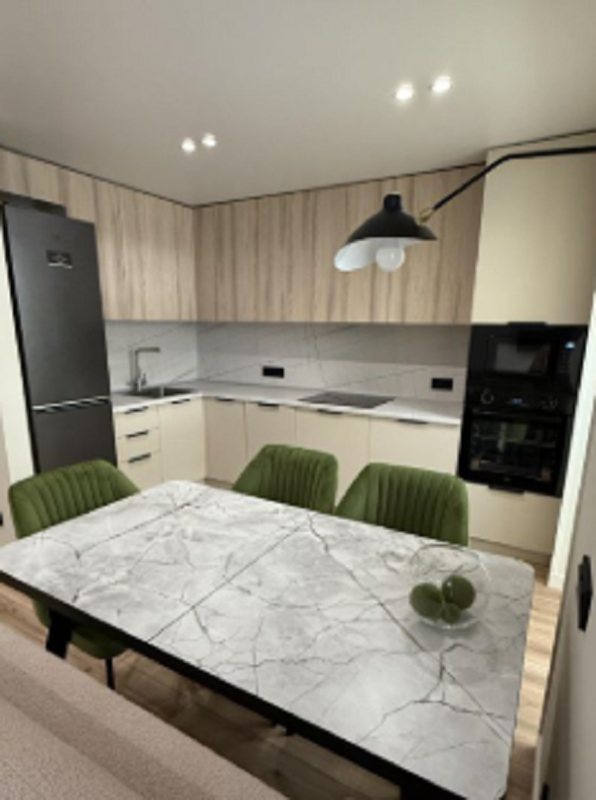 2-комн. квартира, 56 м², 1/16 этаж