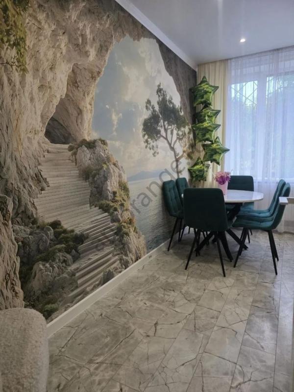 2-комн. квартира, 61 м², 1/15 этаж