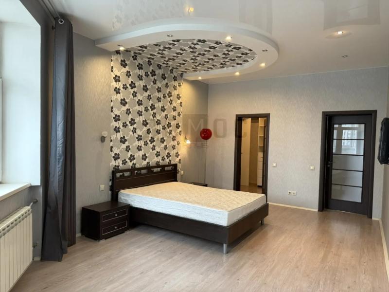 2-комн. квартира, 117 м², 10/19 этаж