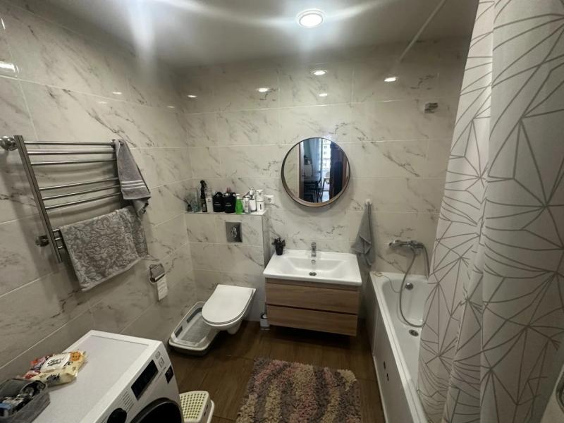 2-комн. квартира, 59 м², 14/16 этаж