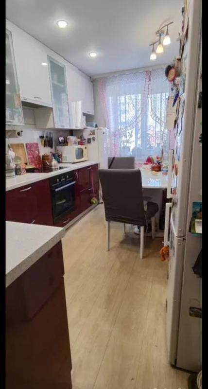 2-комн. квартира, 52 м², 2/5 этаж