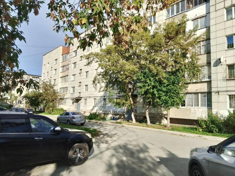 2-комн. квартира, 48 м², 2/5 этаж