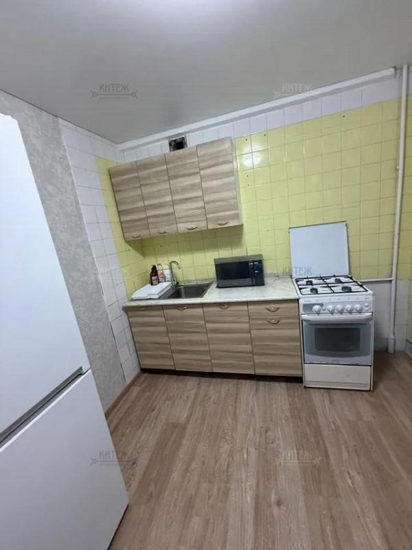 3-комн. квартира, 72 м², 3/5 этаж