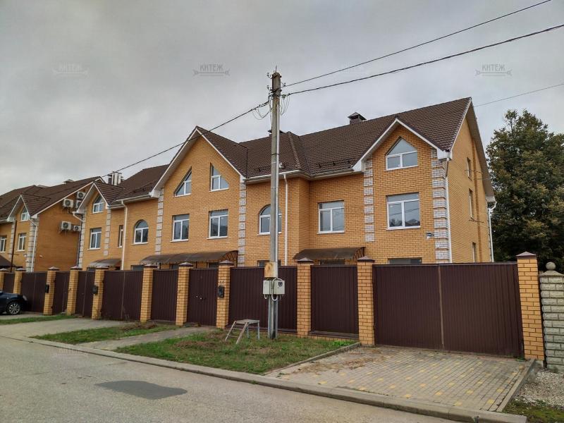 5-комн. квартира, 280 м², 2/3 этаж