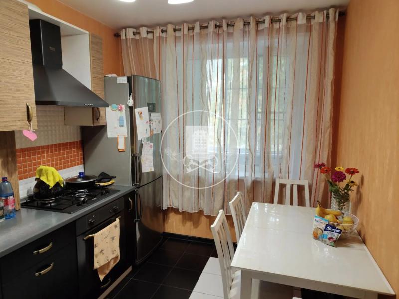 2-комн. квартира, 49 м², 2/9 этаж