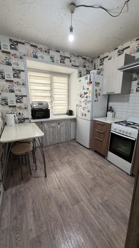 3-комн. квартира, 57 м², 3/5 этаж