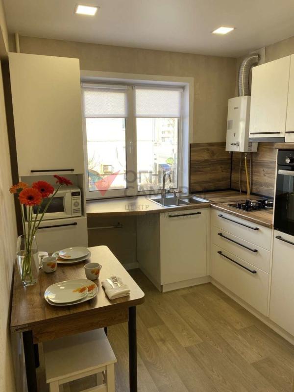 3-комн. квартира, 57 м², 2/5 этаж