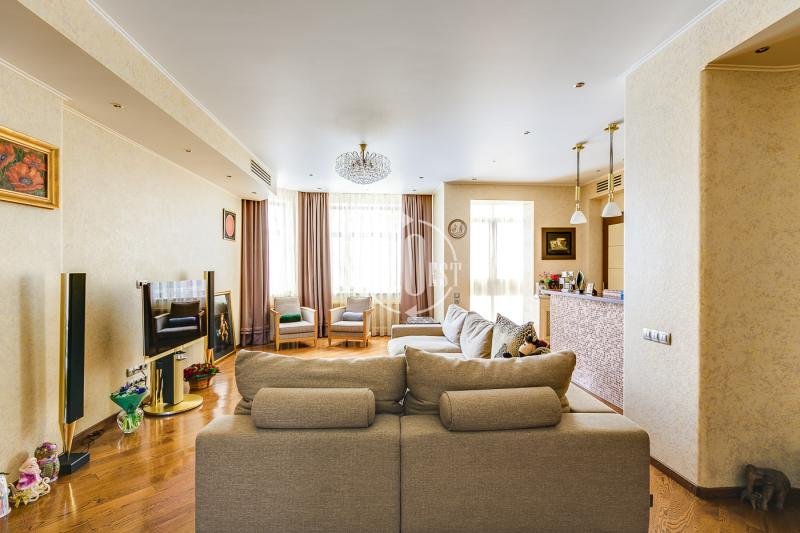 5-комнатная Квартира, 256 м2