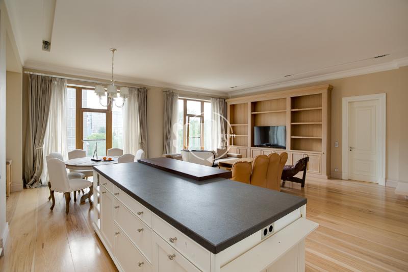 4-комнатная Квартира, 154 м2