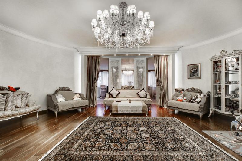 5-комнатная Квартира, 200 м2