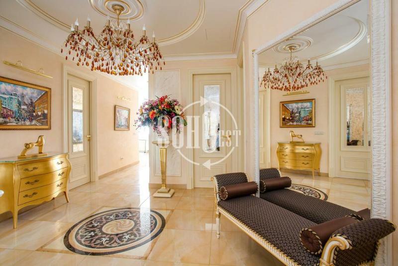 4-комнатная Квартира, 173 м2