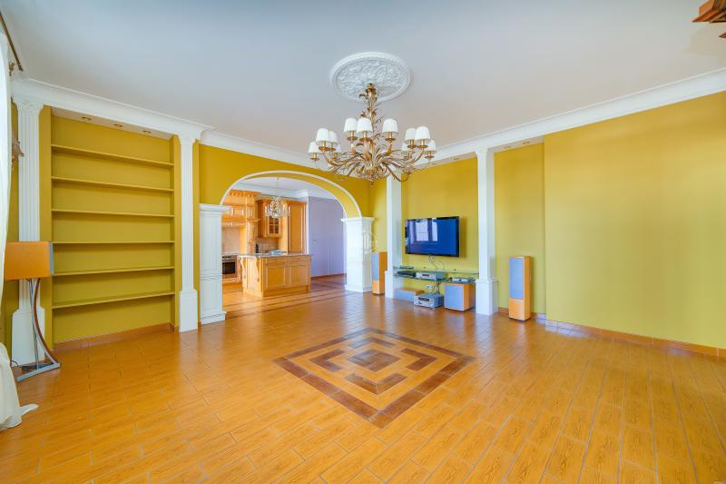2-комнатная Квартира, 136 м2