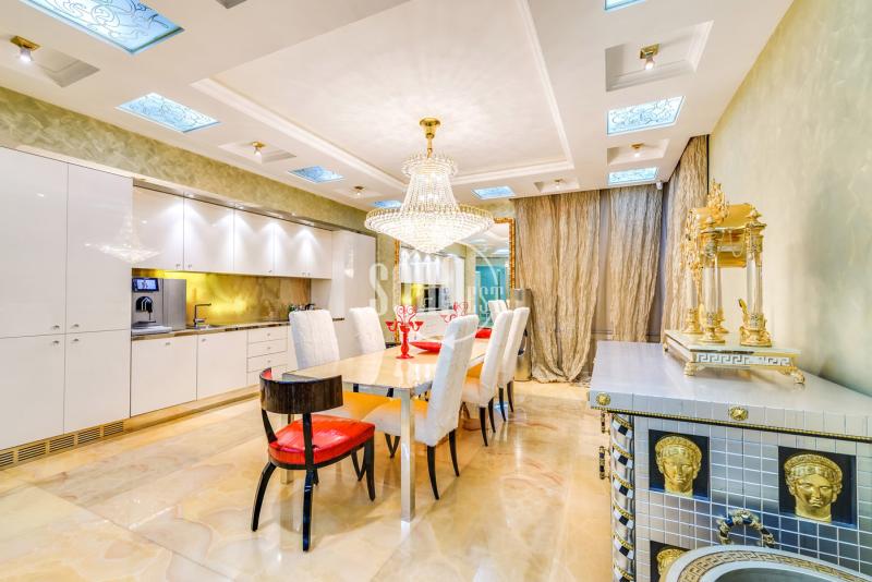 4-комнатная Квартира, 224 м2