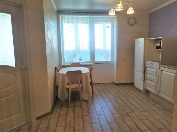 2-комн. квартира, 46 м², 7/24 этаж