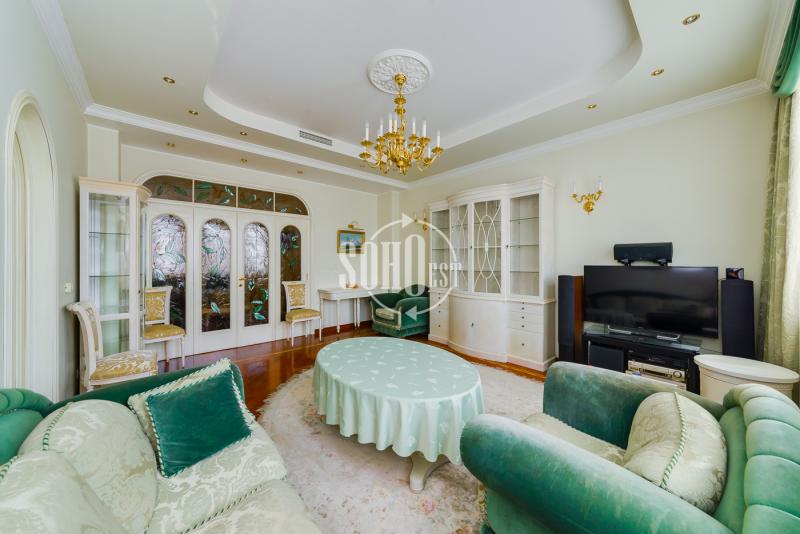 5-комнатная Квартира, 160 м2