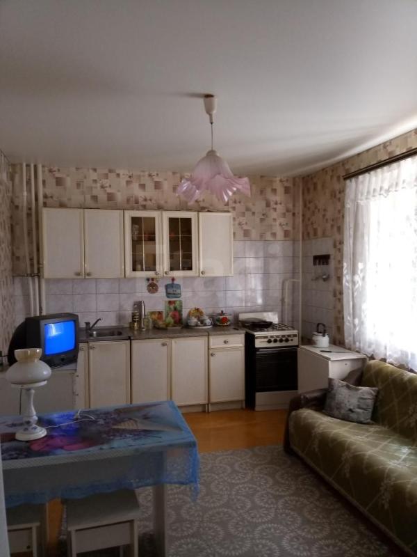 2-комн. квартира, 74 м², 8/10 этаж