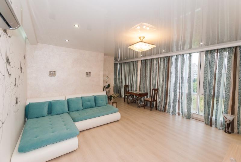 3-комн. квартира, 100 м², 4/10 этаж