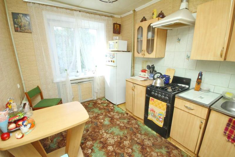 3-комн. квартира, 60 м², 3/9 этаж