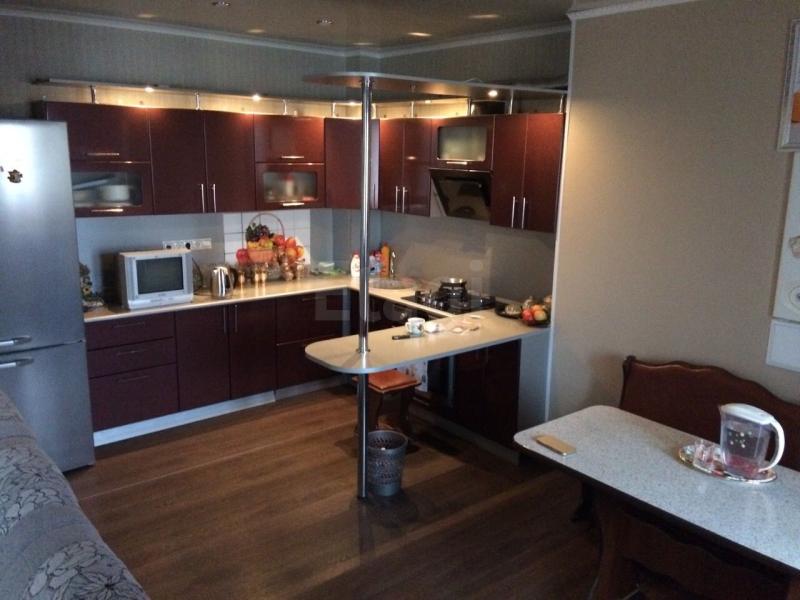 2-комн. квартира, 64 м², 7/7 этаж