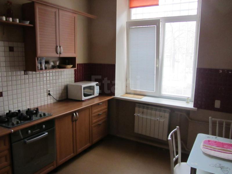 2-комн. квартира, 57.3 м², 1/4 этаж
