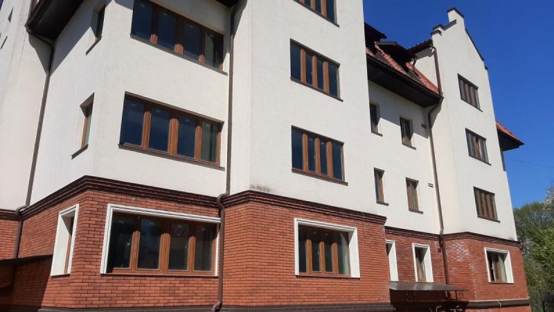 2-комн. квартира, 70 м², 2/4 этаж