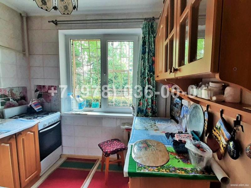 2-комн. квартира, 52 м², 1/5 этаж
