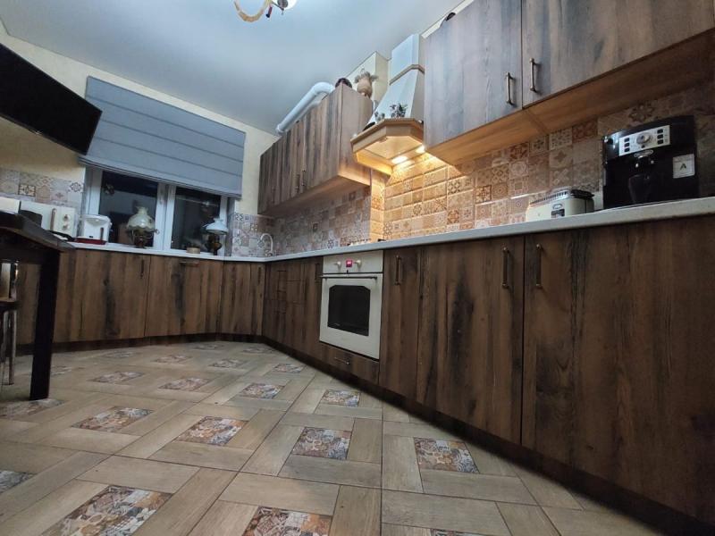 3-комн. квартира, 95.5 м², 3/6 этаж