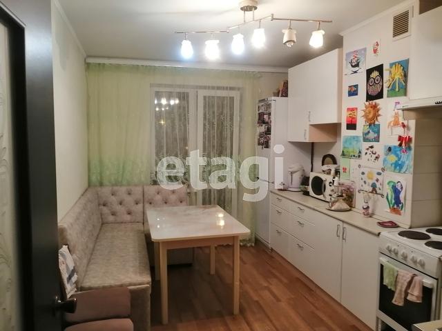 2-комн. квартира, 58.5 м², 1/9 этаж