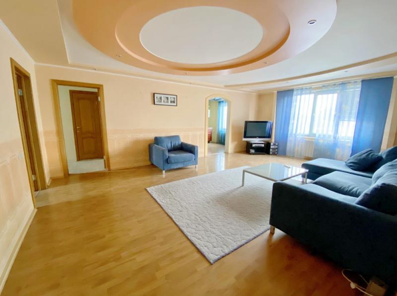 3-комн. квартира, 100.3 м², 7/10 этаж