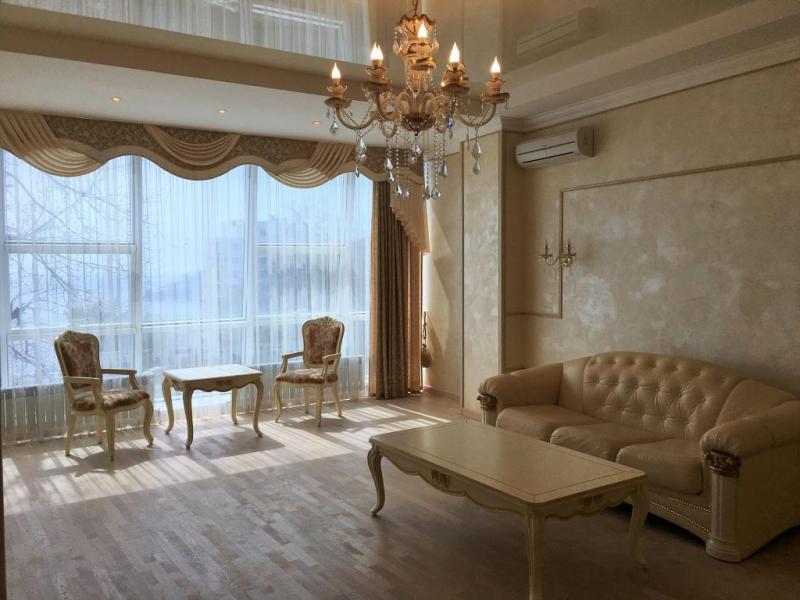 2-комн. квартира, 101 м², 2/5 этаж