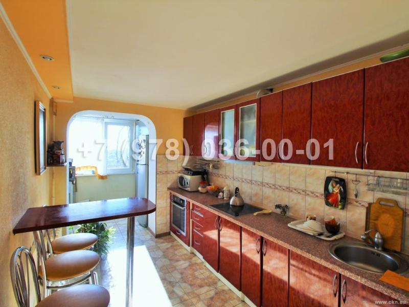 3-комн. квартира, 87 м², 3/12 этаж