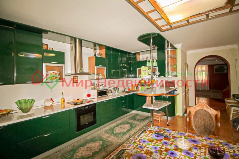 4-комн. квартира, 190 м², 4/8 этаж