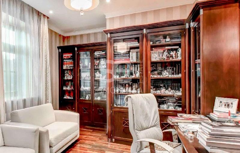 5-комн. квартира, 343 м², 1/5 этаж