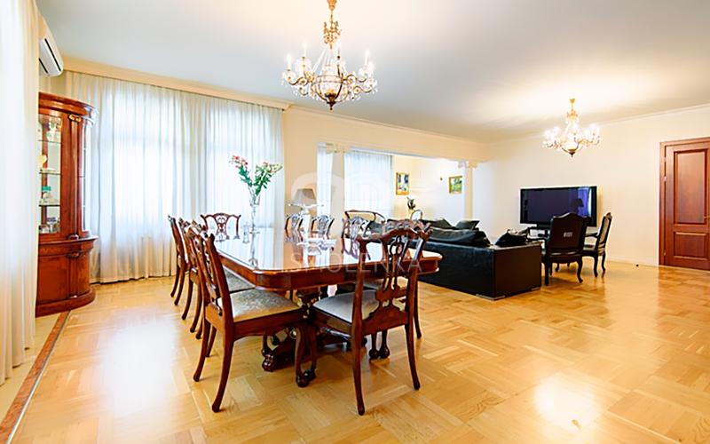 4-комн. квартира, 250 м², 2/15 этаж