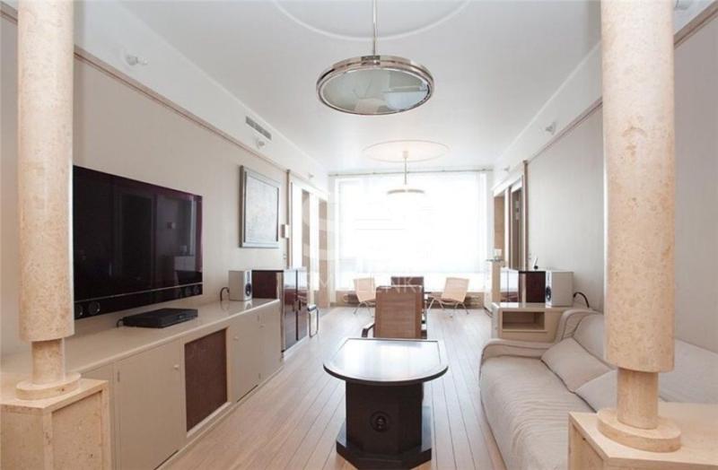 3-комн. квартира, 142 м², 5/8 этаж