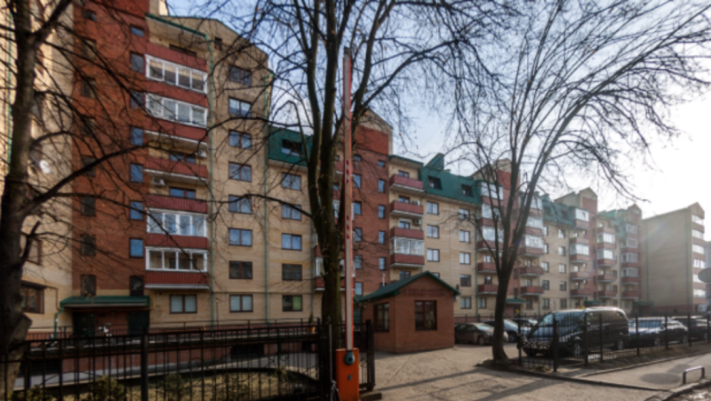 4-комн. квартира, 155 м², 1/8 этаж