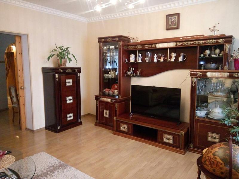3-комн. квартира, 87 м², 1/3 этаж