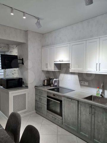 2-комн. квартира, 64 м², 2/16 этаж