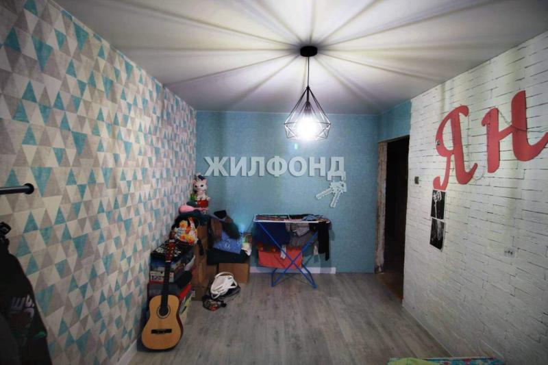 Квартира, Кемеровская область, Междуреченск, Кузнецкая улица, 52. Фото 1